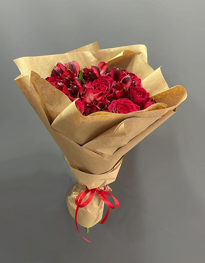 Букет цветов из: Альстромерии и Розы в Захарово Раменского района