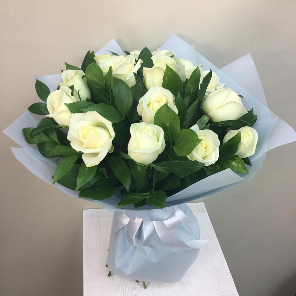 Букет 15 Белых роз Проуд в Захарово Раменского района