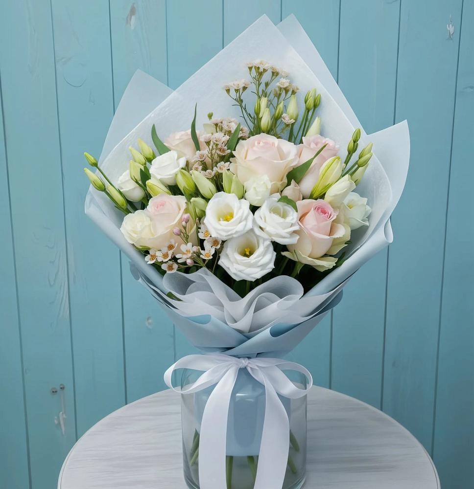 Букет цветов из: Розы и Лизиантусы в Захарово Раменского района