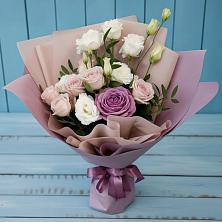 Букет цветов из:  Розы и Лизиантусы в Захарово Раменского района