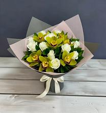 Букет цветов из:  Орхидеи и Розы в Захарово Раменского района