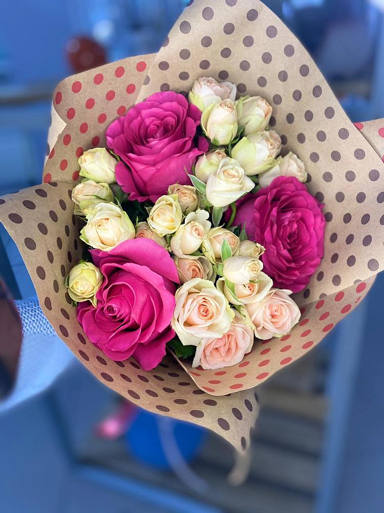 Букет цветов из: Розы в Захарово Раменского района