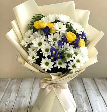 Букет цветов из:  Ирисы, Хризантемы и Розы #REPLACE_PRED# Захарово Раменского района