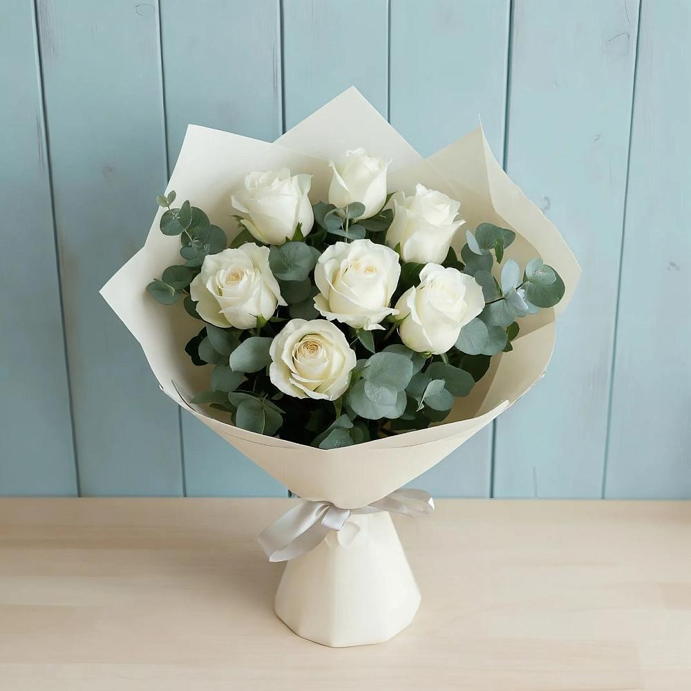 Букет Белые розы в Эвкалипте в Захарово Раменского района
