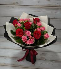 Букет цветов из:  Розы в Захарово Раменского района