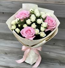 Букет цветов из:  Розы в Захарово Раменского района